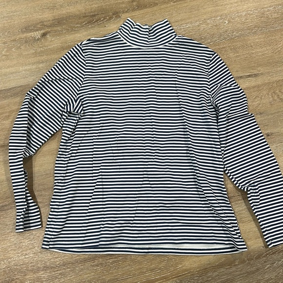NWOT Croft and barrow navy blue and white striped turtle neck long sleeve - Picture 1 of 2
